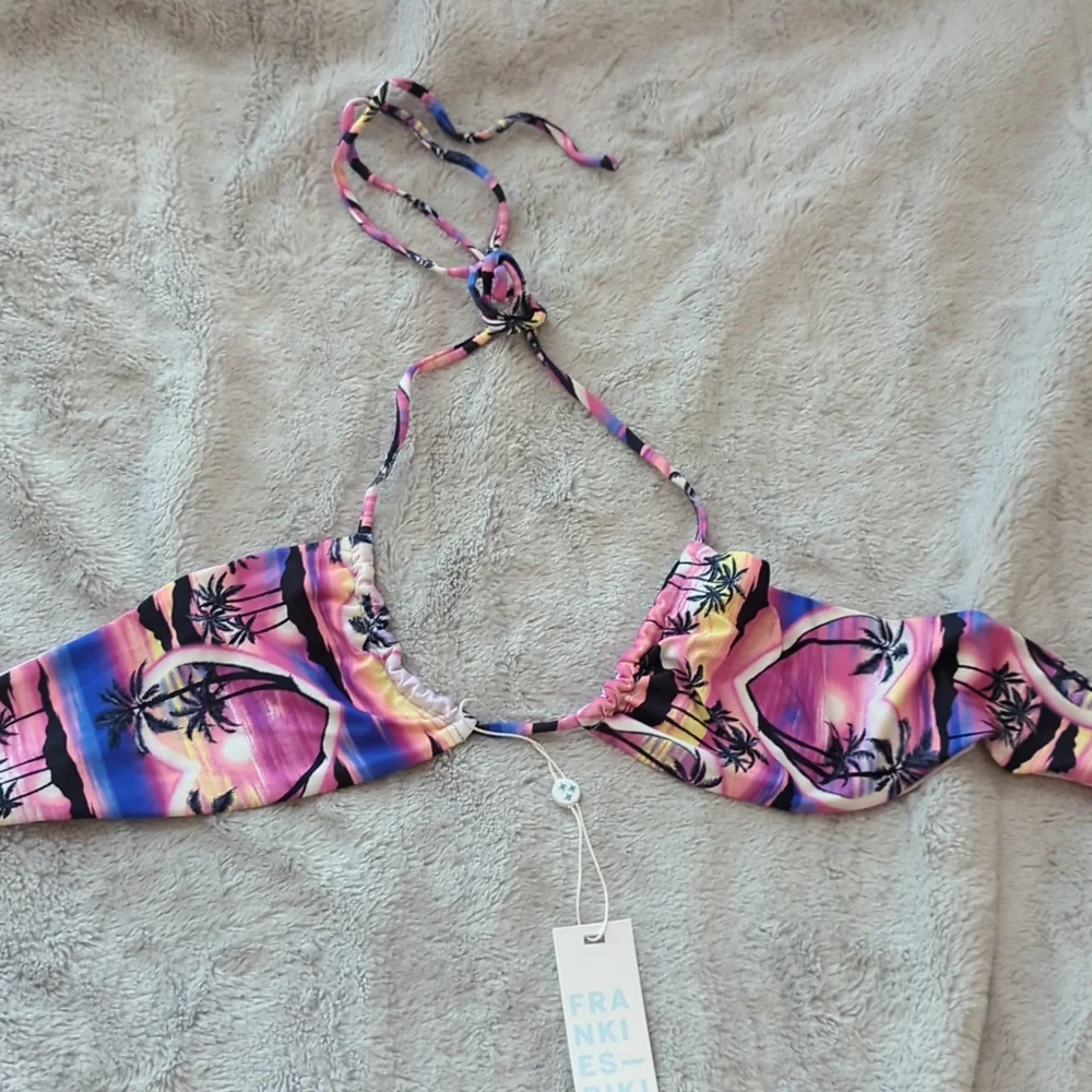 Frankies Bikinis brand new